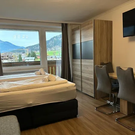 아파트 Apartmentavenue 카프룬